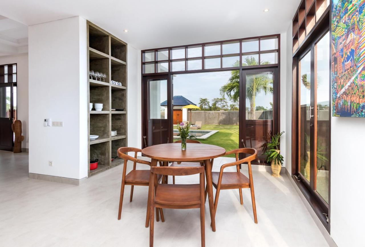 Villa Besakih 5Br, 5 Mins To Beach - Canggu Luaran gambar