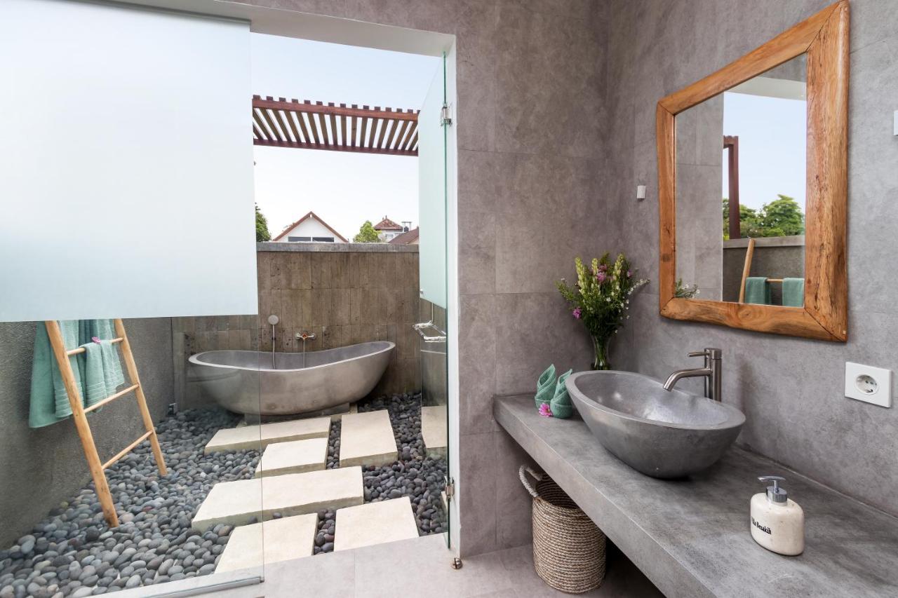 Villa Besakih 5Br, 5 Mins To Beach - Canggu Luaran gambar